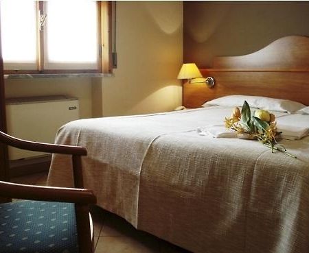 Hotel Trattoria Contini Sorbolo Δωμάτιο φωτογραφία
