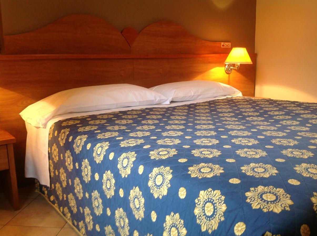 Hotel Trattoria Contini Sorbolo Δωμάτιο φωτογραφία